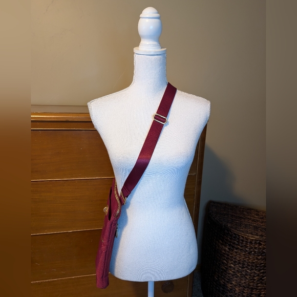 Maroon Baggalini Crossbody Tote Travel Bag Purse Gold Embellished - Picture 5 of 14